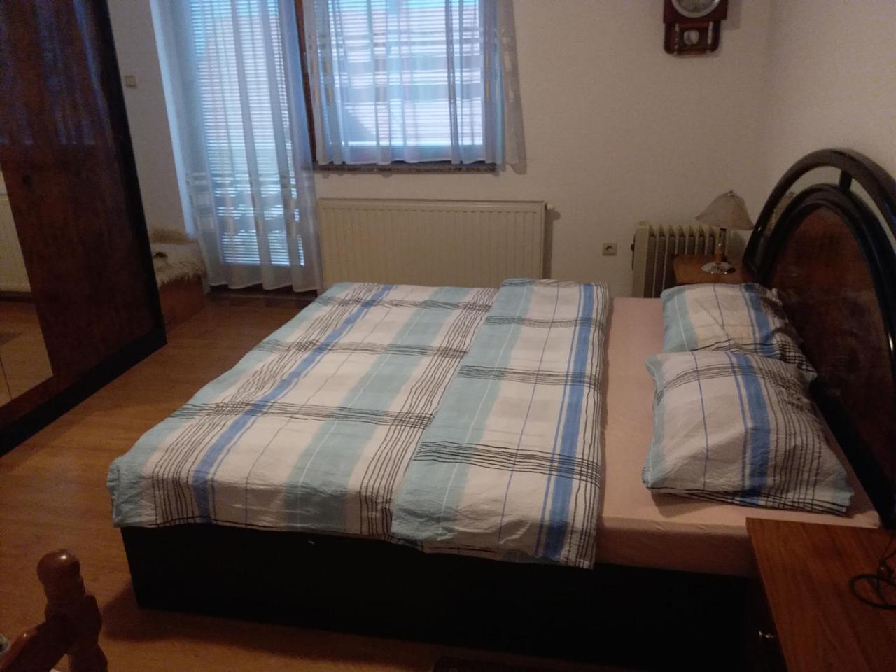 Kuca Za Odmor Sarcevic Apartamento Prozor Exterior foto