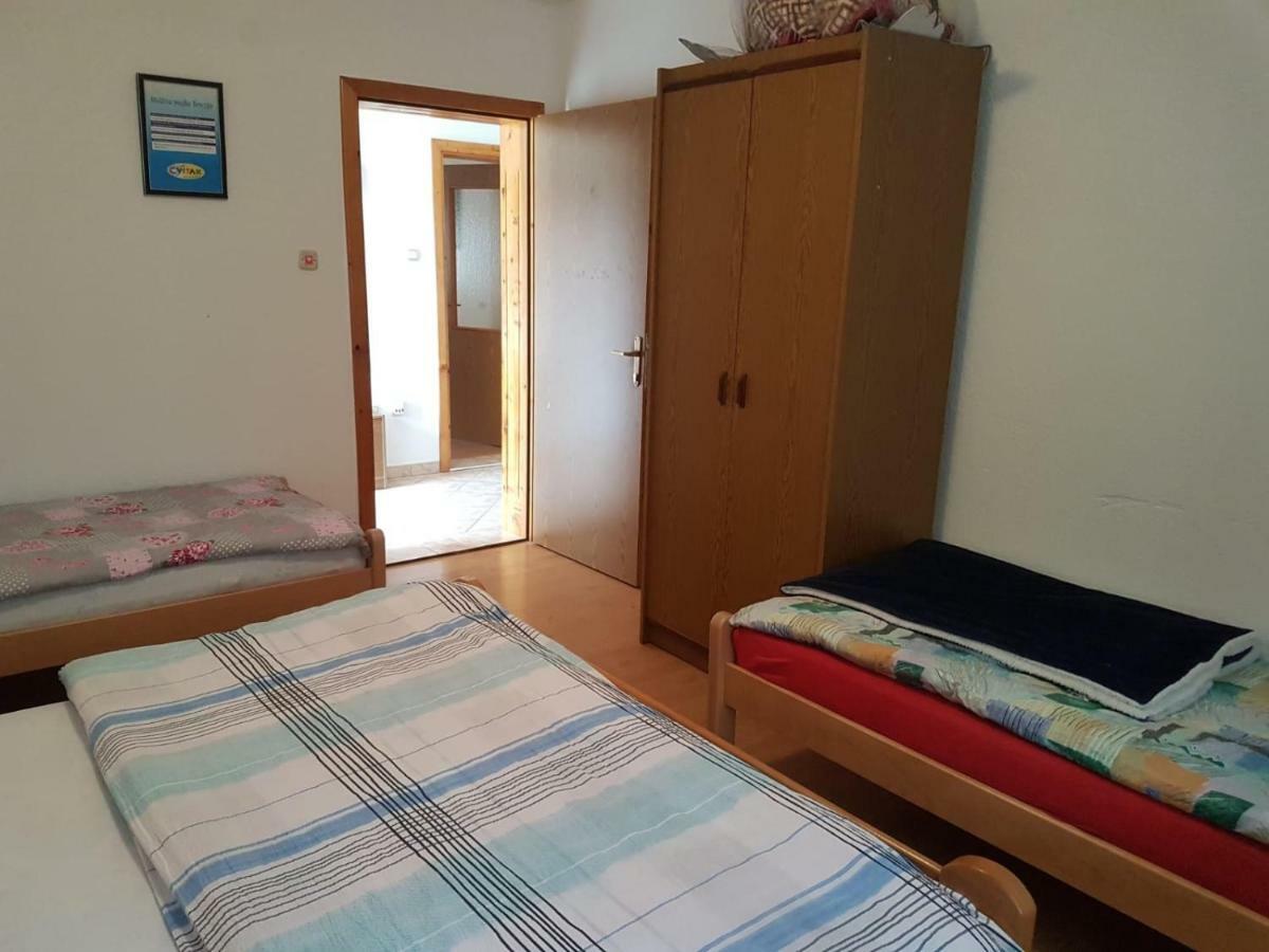 Kuca Za Odmor Sarcevic Apartamento Prozor Exterior foto