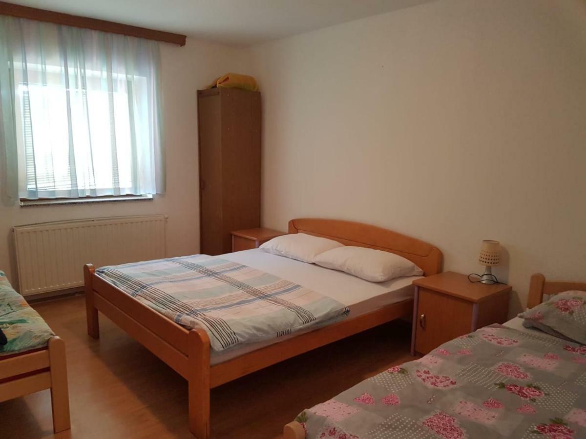 Kuca Za Odmor Sarcevic Apartamento Prozor Exterior foto